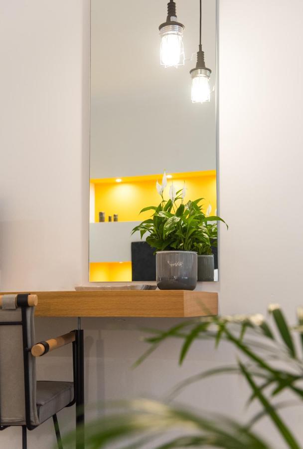 Monk Monastiraki Suites Athens Ngoại thất bức ảnh