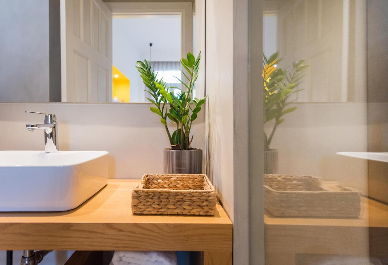 Monk Monastiraki Suites Athens Ngoại thất bức ảnh
