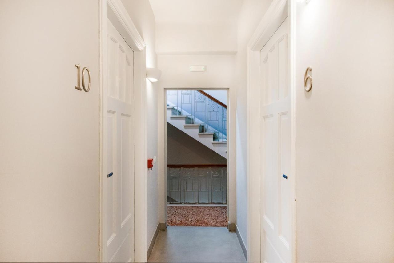 Monk Monastiraki Suites Athens Ngoại thất bức ảnh